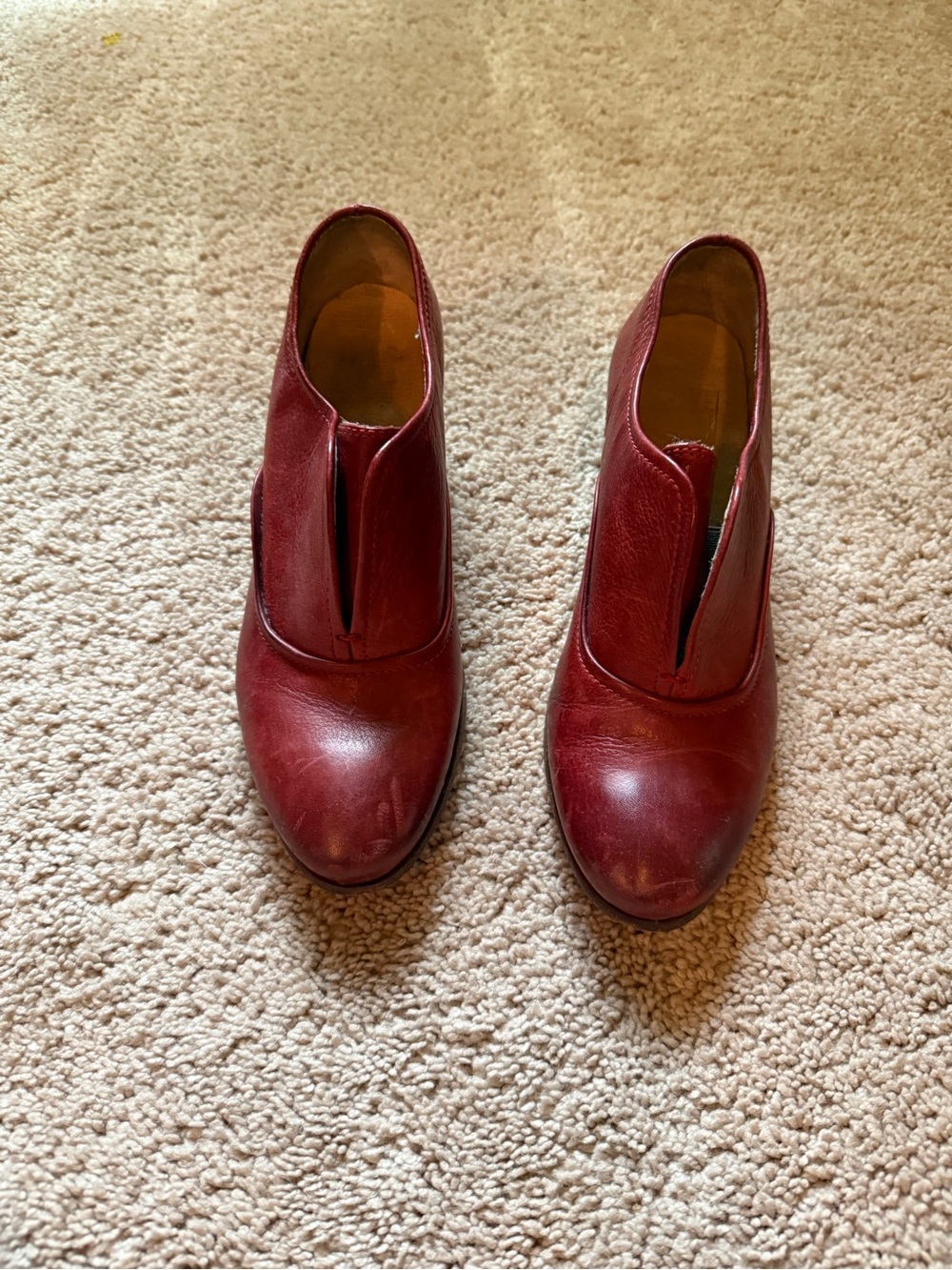 Frye Women’s Burgundy Leather Slip-On Ankle boots - size 36/6 US